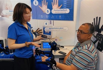 Roboti Syrebo® za rehabilitacijo rok blestijo na 133. kantonskem sejmu
